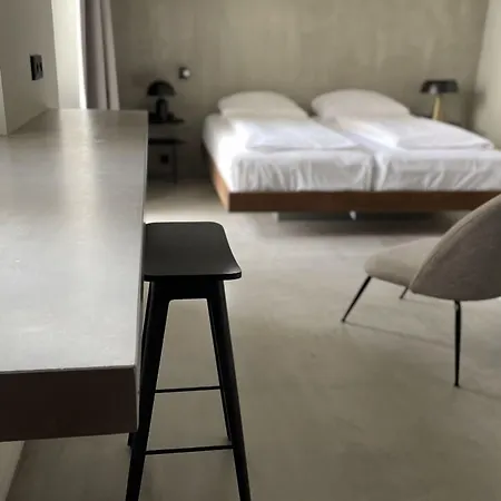 Mons Am Goetheplatz Otel Münih